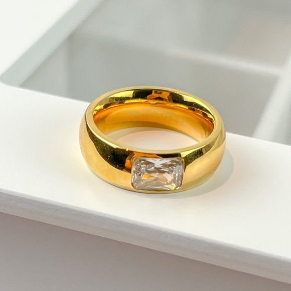 Gold Thick Band Ring With Stone Gold Chunky Ring for Women 18k Gold Plated Ring - Picture 2 of 15